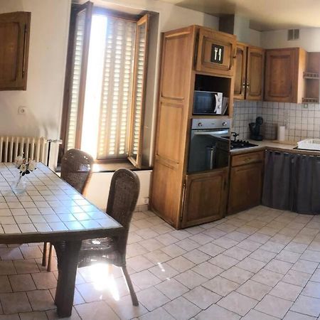 Spacieux Et Elegant Appartement Idealement Situe. Chamouilley Exterior photo